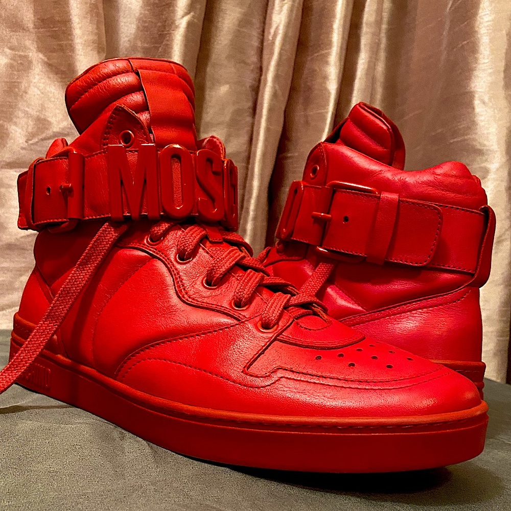 Red Moschino Hightop Men’s Size 43(10)